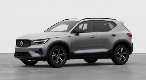 Volvo XC40 B3 PLUS Dark AT7 FWD