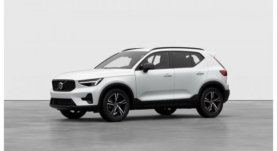 Volvo XC40 B3 PLUS Dark AT7 FWD