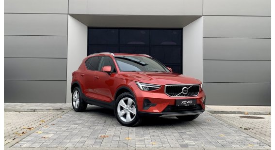 Volvo XC40 B4 CORE AT7 AWD