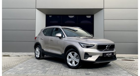 Volvo XC40 B4 CORE AT7 AWD