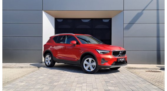 Volvo XC40 B4 CORE AT7 AWD