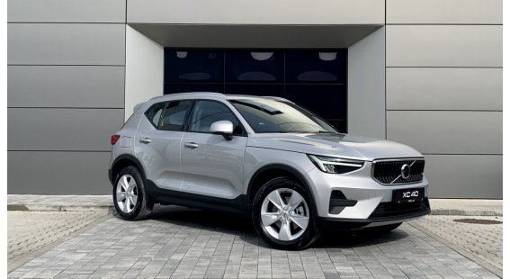 Volvo XC40 B4 CORE AT7 AWD