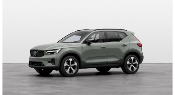 Volvo XC40 B4 Ultimate Dark AT7 AWD