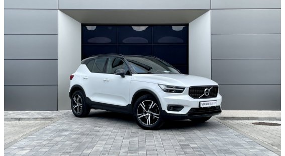 Volvo XC40 D4 R-DESIGN AT8 AWD