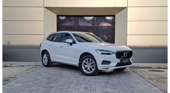 Volvo XC60 B5 (P) Momentum PRO AT8 AWD