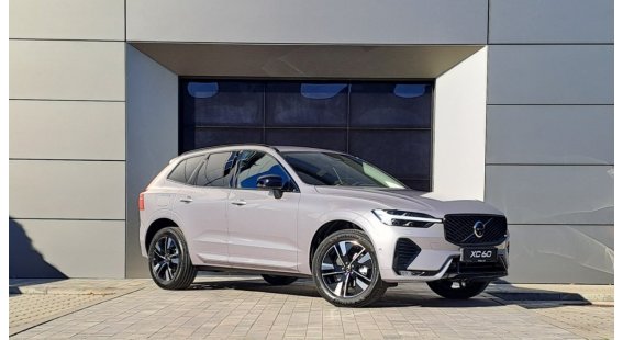 Volvo XC60 B5 (P) Plus Dark AT8 AWD