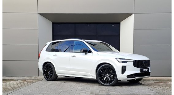 Volvo XC90 B5 (P) Black Edition Plus AT8 AWD 7 miest