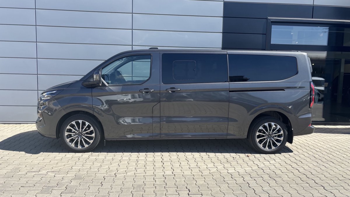 Ford Tourneo Custom 2,0TDCi Titanium X L2 AWD Moondust Silver (Ilustračná fotka)