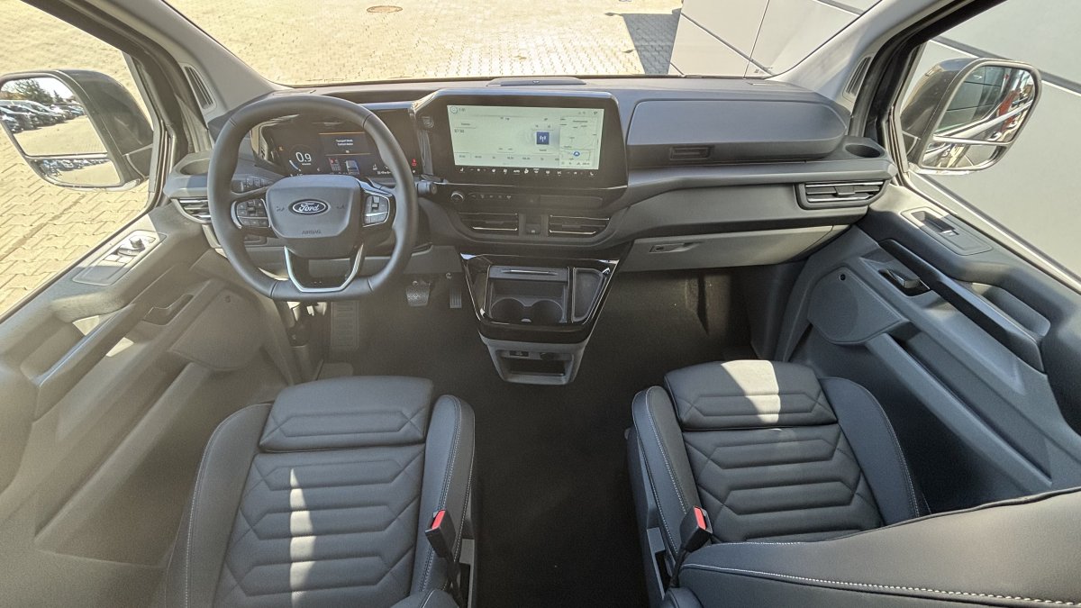 Ford Tourneo Custom 2,0TDCi Titanium X L2 AWD Moondust Silver (Ilustračná fotka)