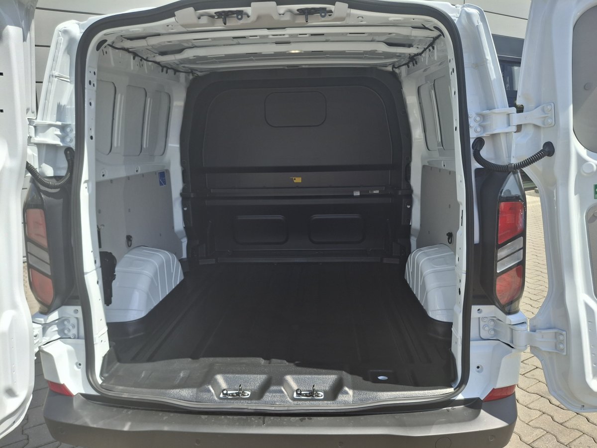 Ford Transit Custom 2,0 TDCi DC VAN Trend L2 136k M6