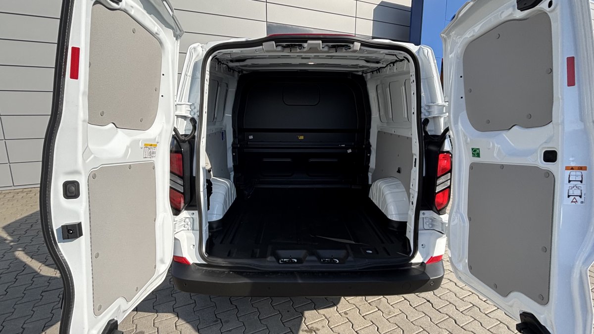 Ford Transit Custom 2,0 TDCi DC VAN Trend L2 136k M6