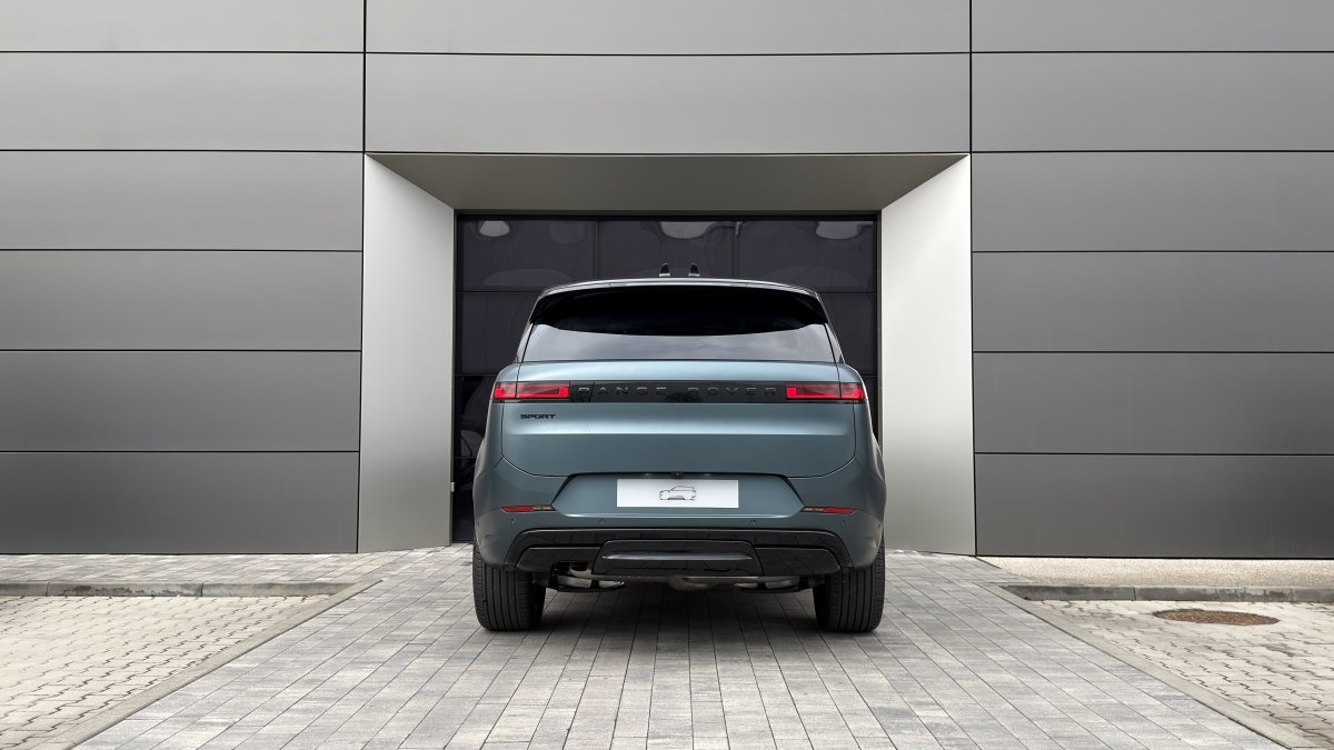 Land Rover Range Rover Sport 3.0D I6 D300 Dynamic SE