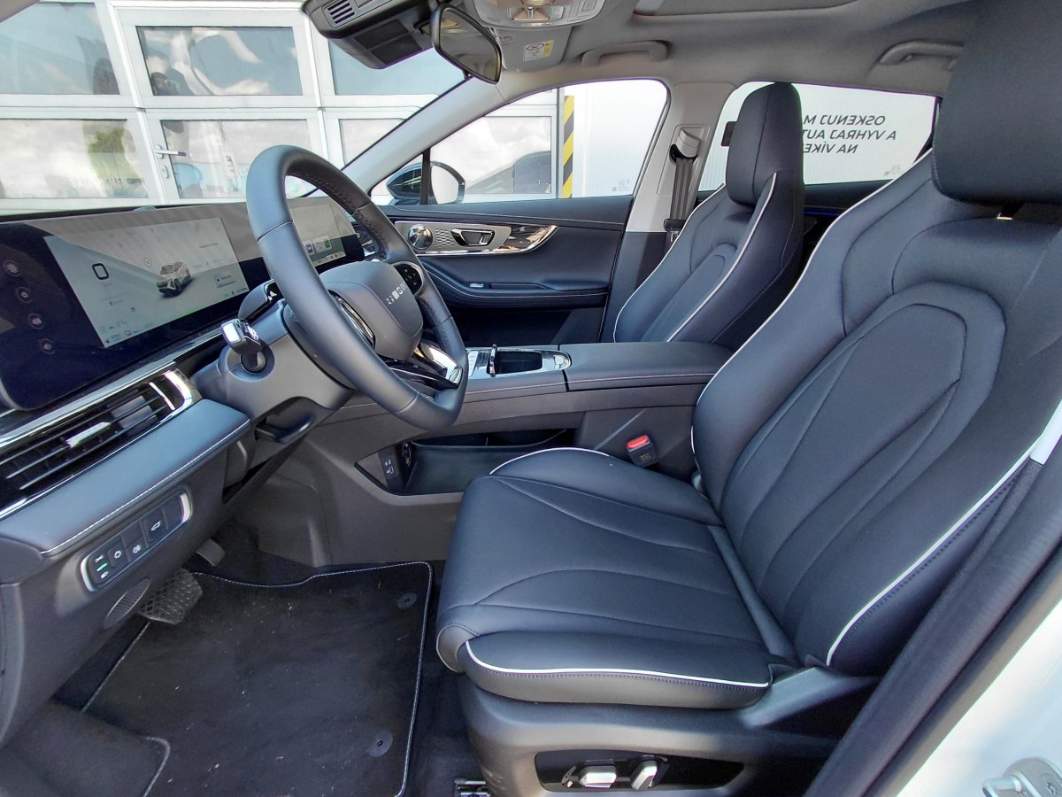 Omoda 5 SHS-H 1,5 Turbo Premium
