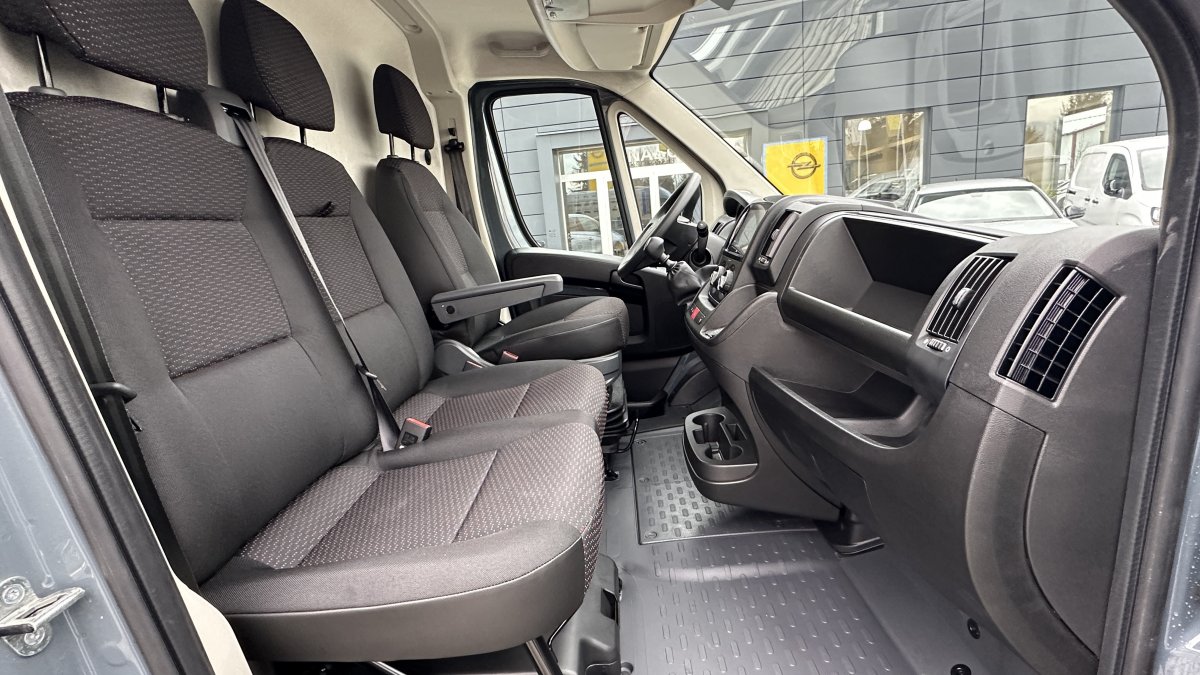 Opel Movano Van 2,2 CDTi 3500 Heavy L4H2 Odpružené sedadlo vodiča / Zosilnená náprava