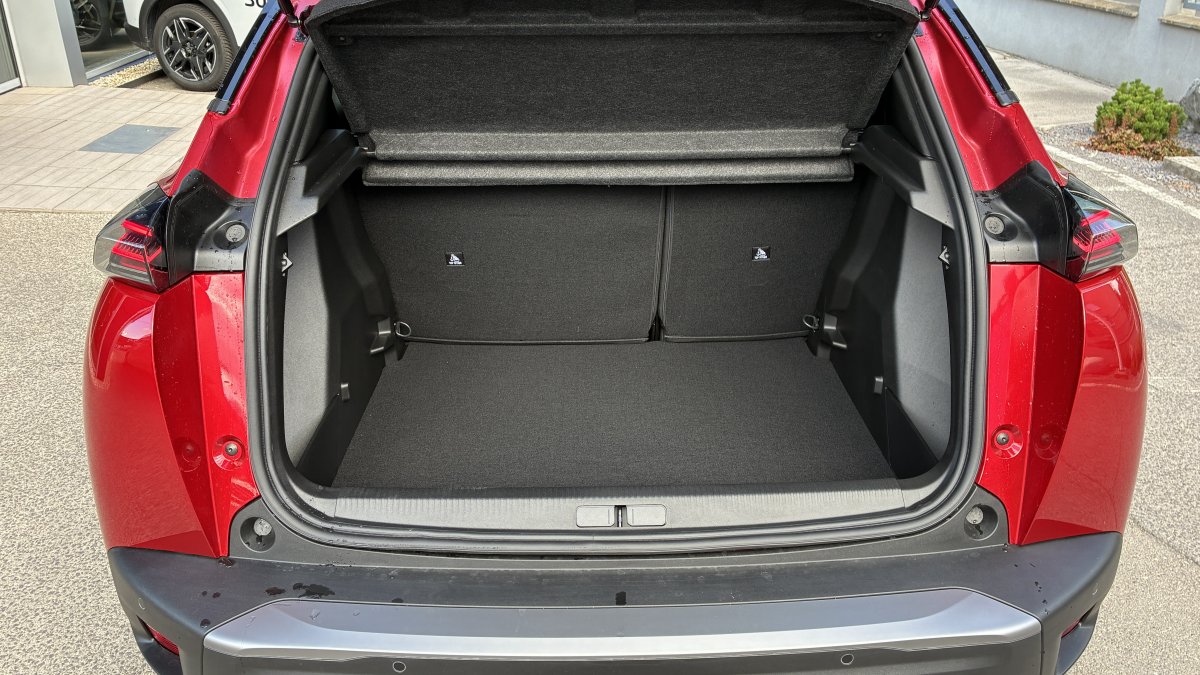 Peugeot 2008 NEW 1.2 Hybrid ALLURE 1.2 Hybrid 145k e-DCS6
