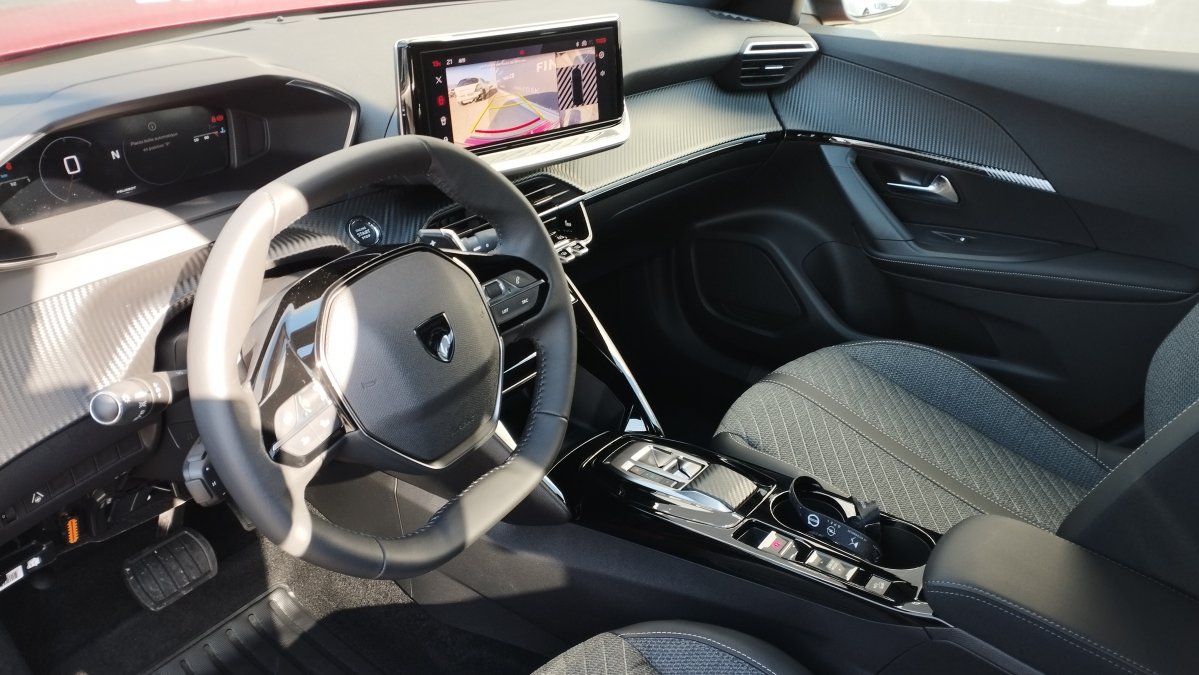 Peugeot 2008 NEW 1.2 Hybrid ALLURE 1.2 Hybrid 145k e-DCS6