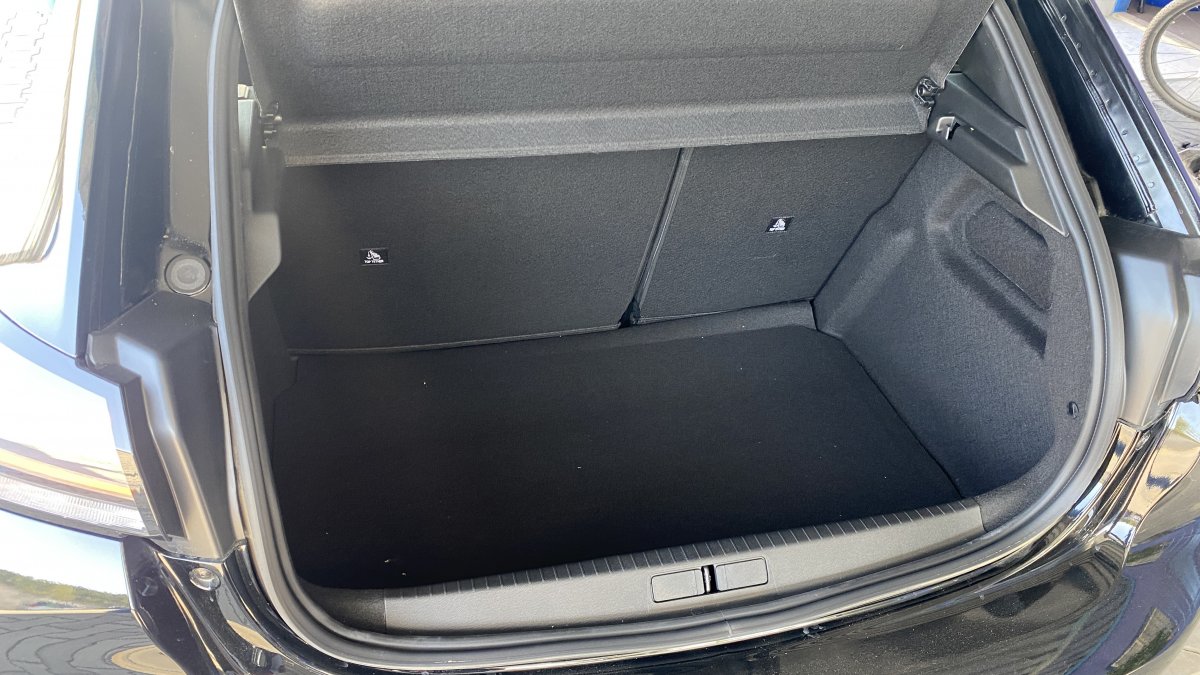 Peugeot 208 NEW 1.2 PureTech  STYLE 1.2 PureTech 100k BVM6 