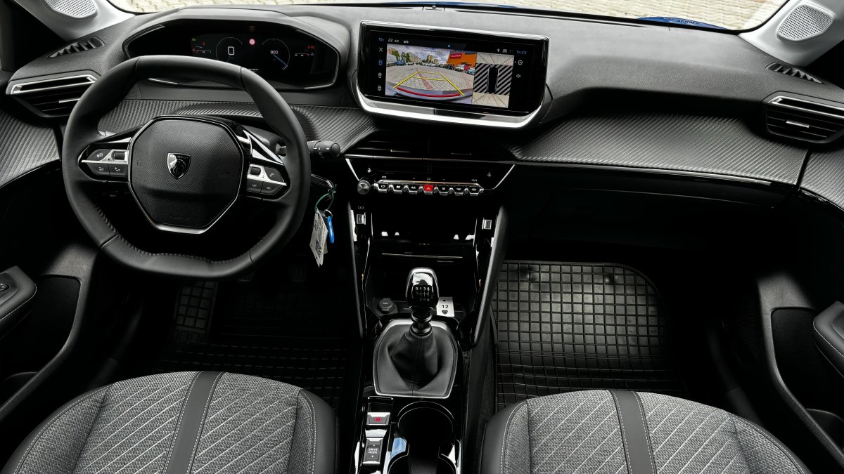 Peugeot 208 NEW 1.2 PureTech ALLURE  1.2 PureTech 100k BVM6 