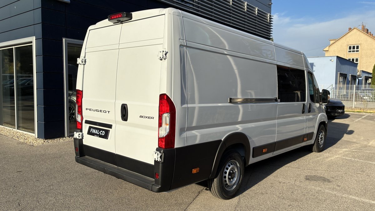 Peugeot Boxer 2.2 BlueHDi Furgon 7 miest 435 L4H2 