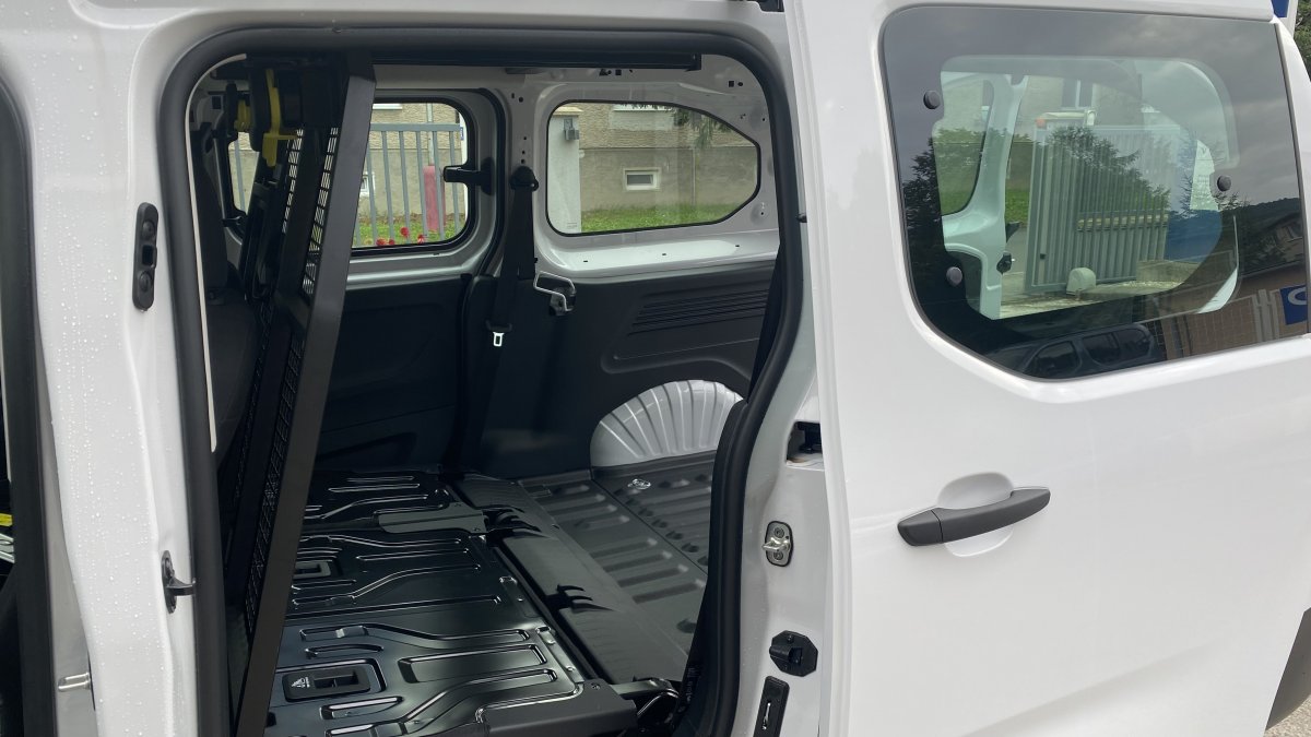 Peugeot Partner 1,5 BlueHDi Partner FT Pro L2 5 miest 100k