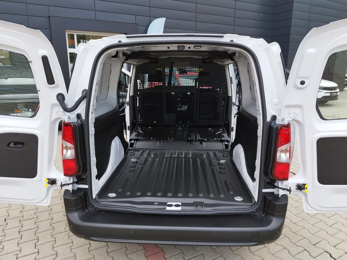 Peugeot Partner Furgon 1,5 BlueHDi Partner FT Pro L2 5 miest 100k
