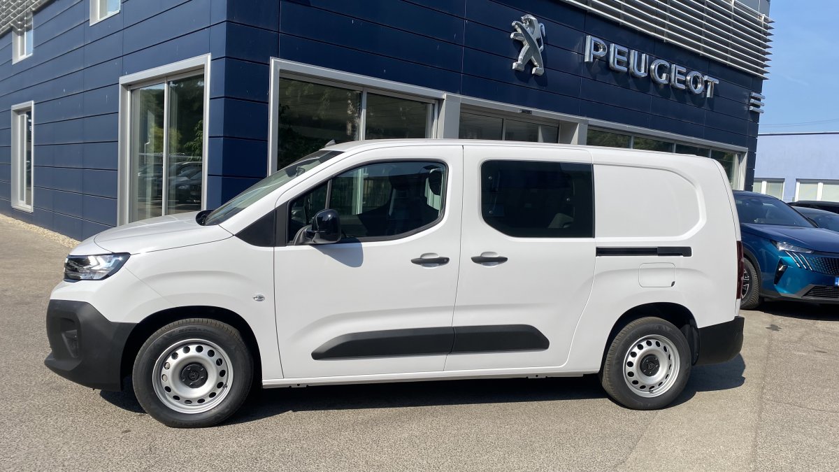 Peugeot Partner Furgon 1,5 BlueHDi Partner FT Pro L2 5 miest 100k