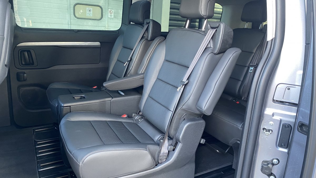 Peugeot Traveller 2,0 BlueHDi Business VIP + koža L3 7 miest 