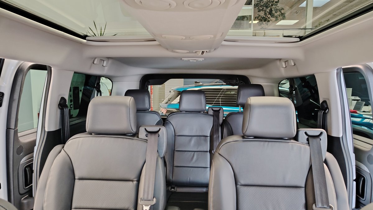 Peugeot Traveller 2.2 BlueHDi BUSINESS VIP L3 2.2 BlueHDi 180 EAT8