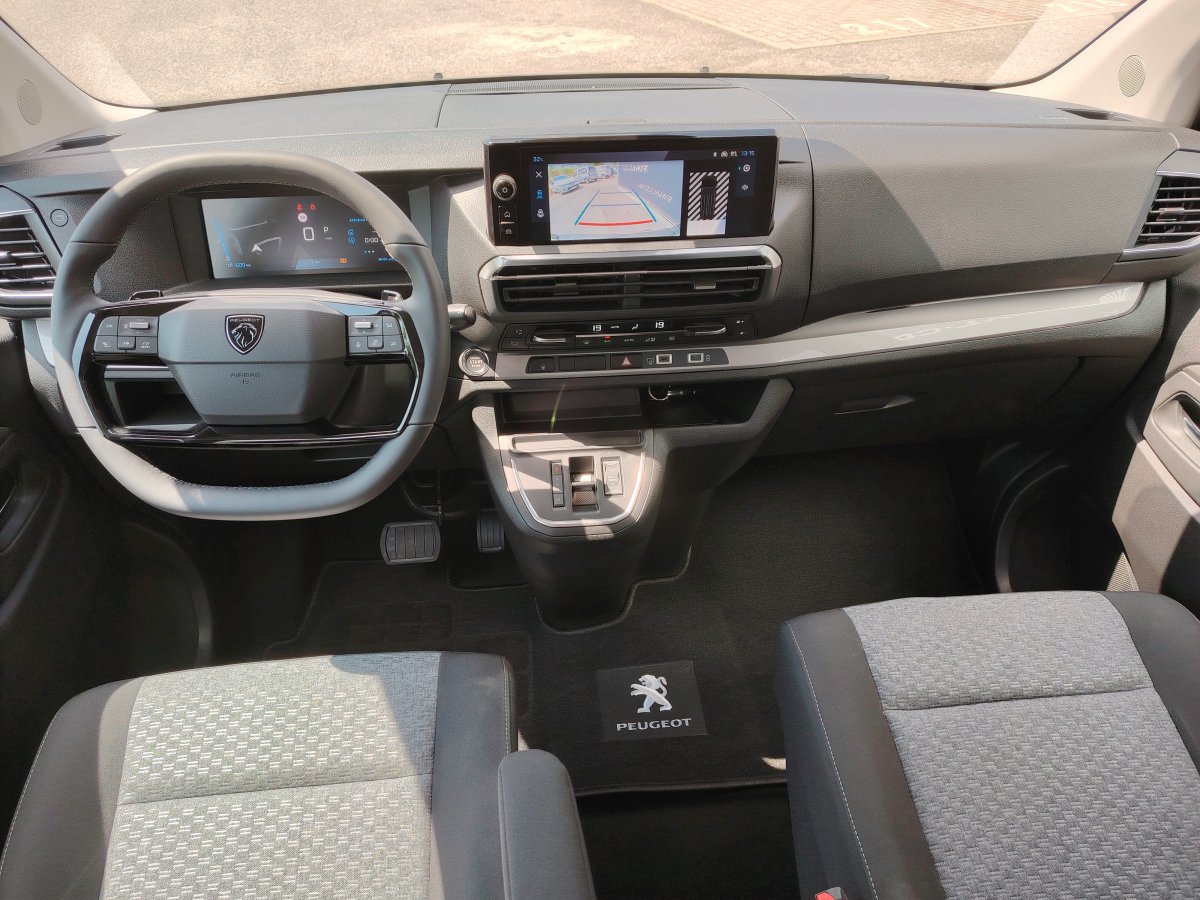 Peugeot Traveller 2.2 BlueHDi BUSINESS L3 2.2 BlueHDi 180 EAT8