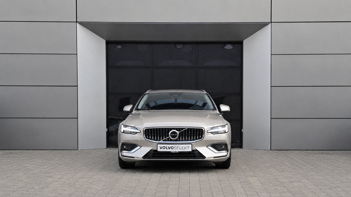 Volvo V60 B3 PLUS BRIGHT AT7 FWD