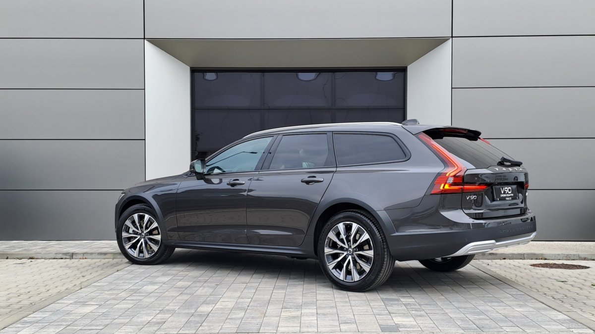 Volvo V90 CROSS COUNTRY B4 (D) Core AT8 AWD