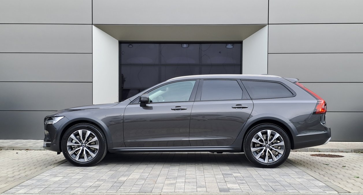 Volvo V90 CROSS COUNTRY B4 (D) Core AT8 AWD