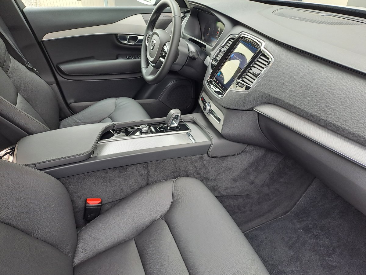 Volvo XC90 T8 (P) Core AT8 AWD 7 miest eAWD