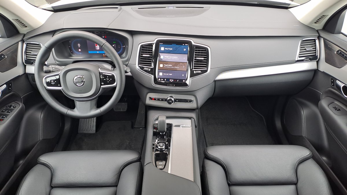 Volvo XC90 T8 (P) Plus Dark AT8 AWD 7 miest eAWD