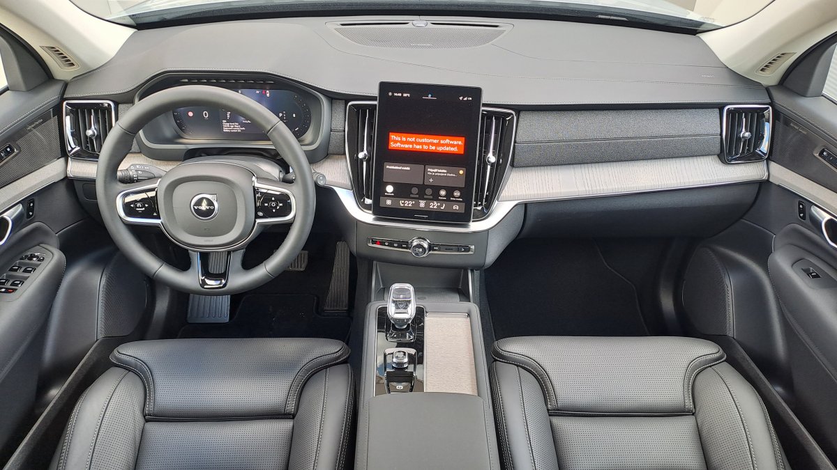 Volvo XC90 T8 (P) Plus Dark AT8 AWD 7 miest eAWD